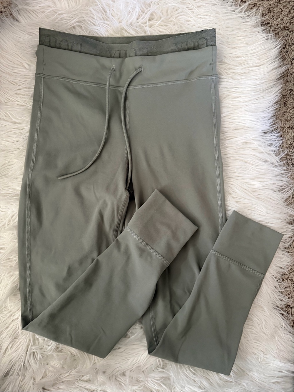 Vuori Elevate Daily Legging 25” Pistachio